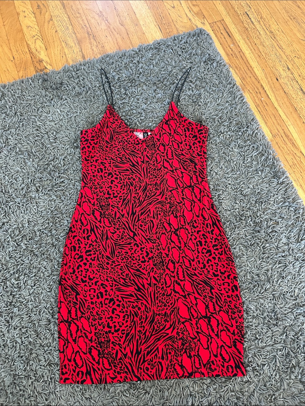 NWOT DIVIDED H&M Red & Black Animal Print Spaghetti Strap Mini Dress Size Small